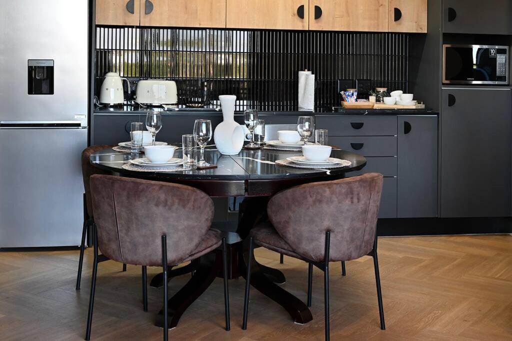 Bgs Luxury -two-bed -nine Palms Appartement
